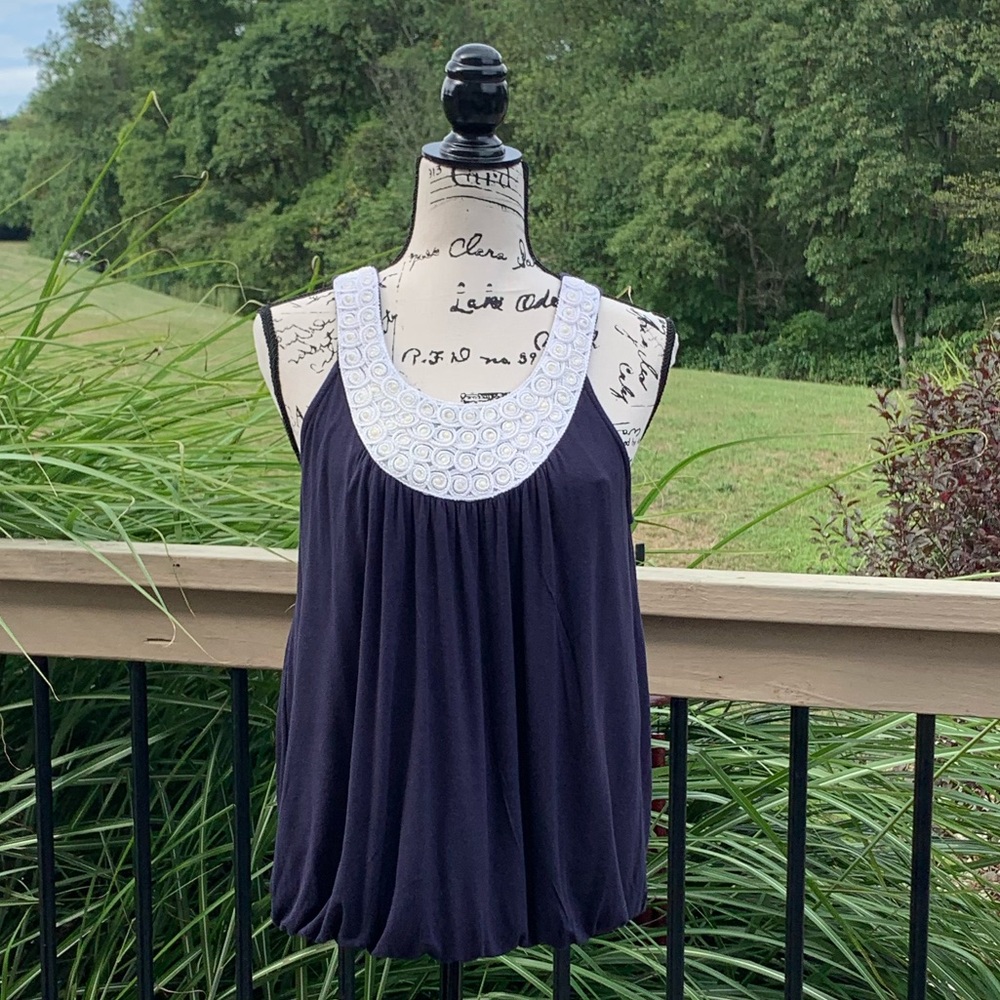 Alfani Sleeveless Navy Balloon Top With Lace